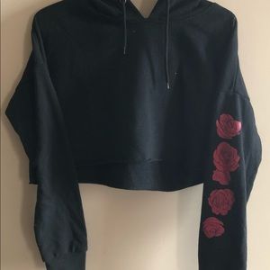 Cropped graphic hoodie